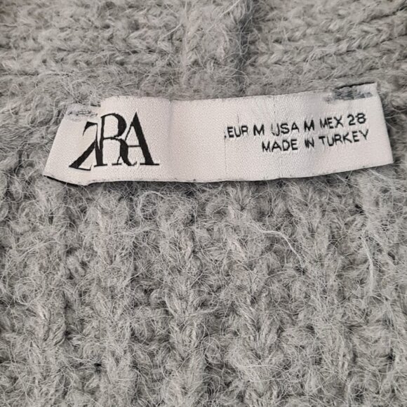 Zara Womens Cardigan Size M Light Gray Chunky Knit Long with Pockets and Buttons - Picture 5 of 14
